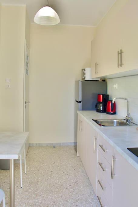 Glyfada Path Of Poets Apartment Athens Ngoại thất bức ảnh